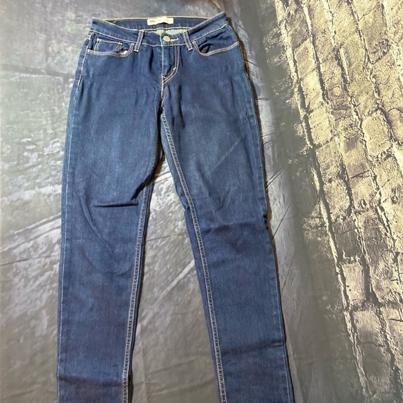 𝅺levi’s Dark Wash Skinny Jeans 26 - Picture 3 of 6